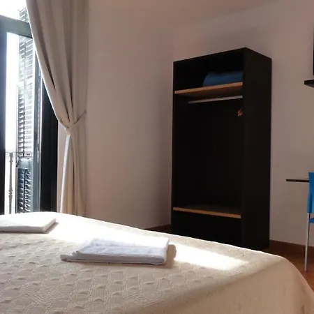 Gallart Apartahotel